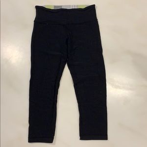 Lululemon Cropped Reversible Legging